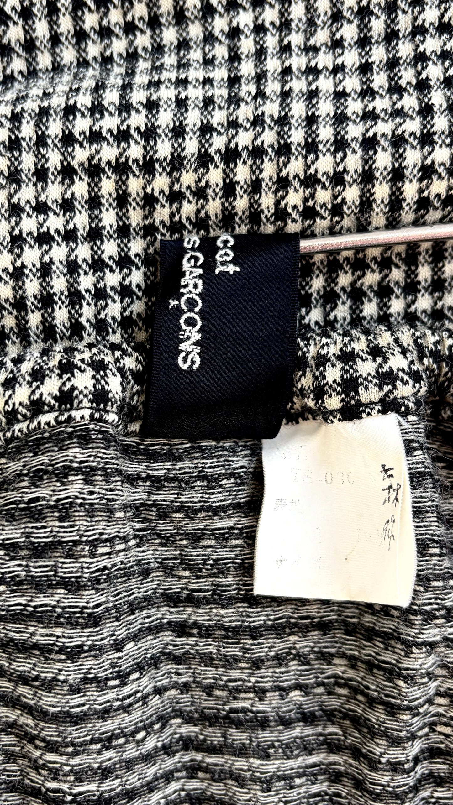 Comme des Garcons tricot mini houndstooth skirt with elasticated waist
