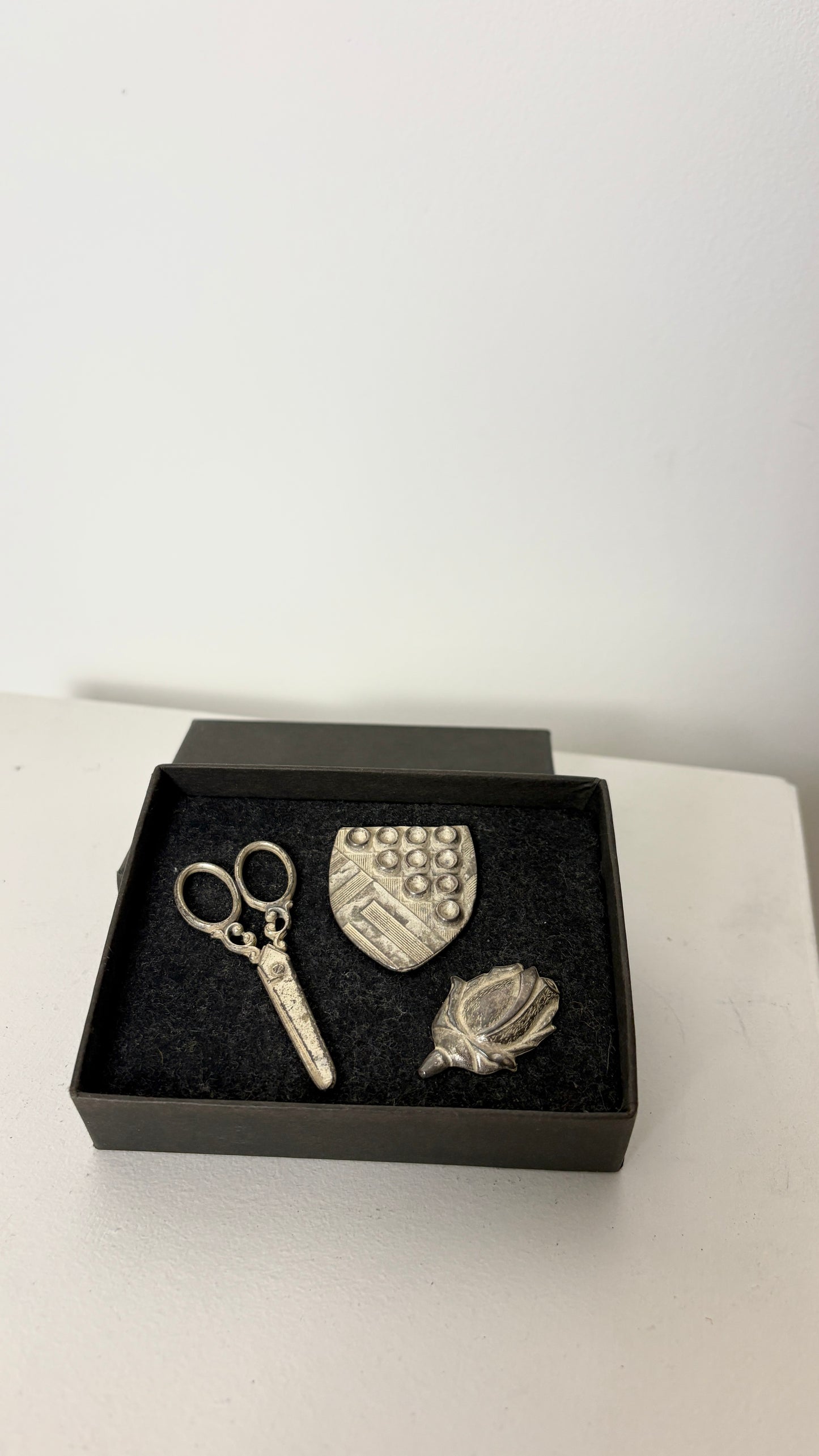 Yohji Yamamoto metal pins