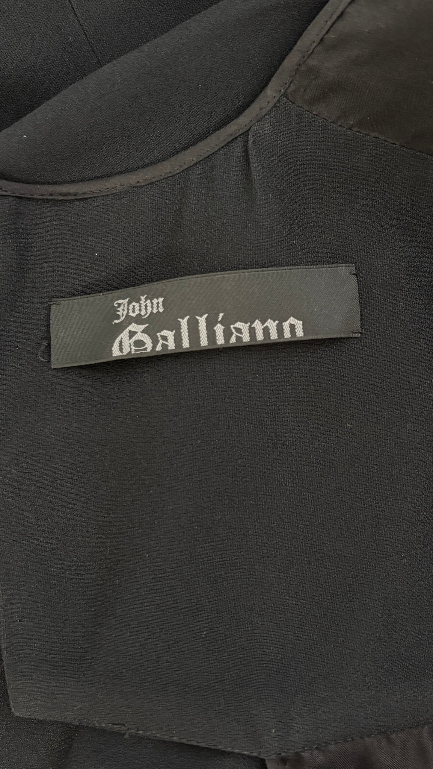 John Galliano by Bill Gaytten A/W 2015-2016 embroidered crepe evening dress