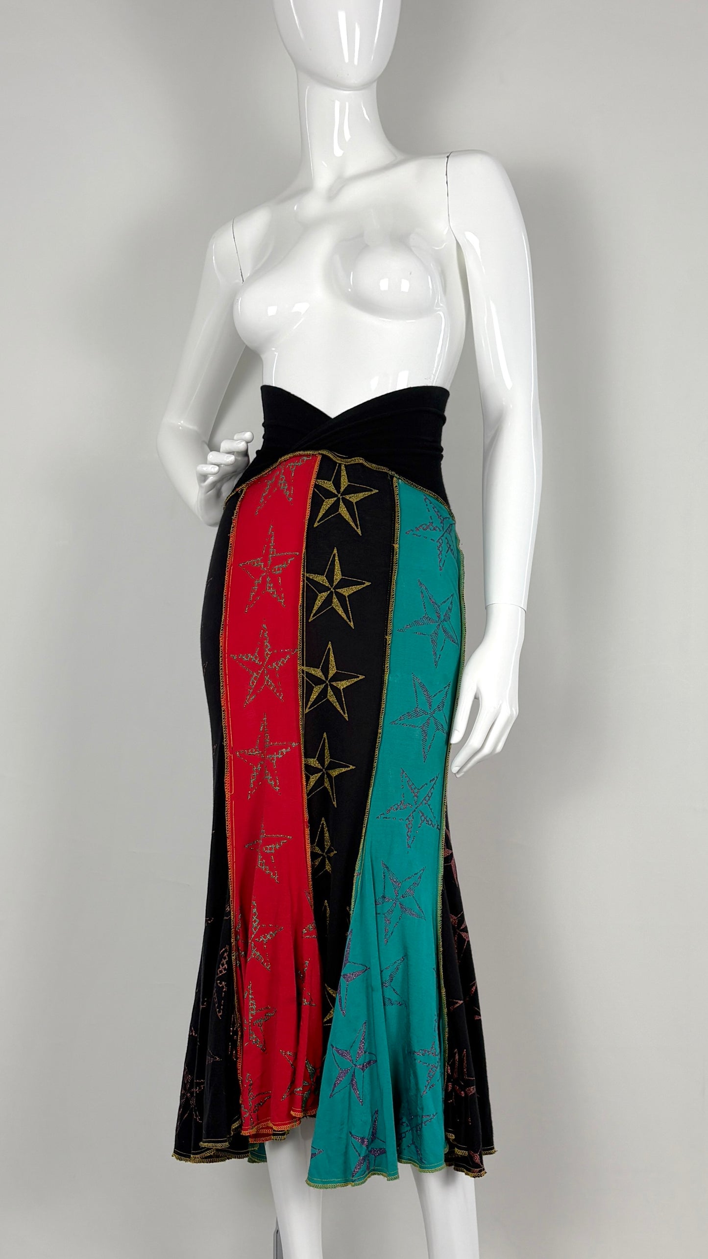 Bodymap star print flared jersey skirt