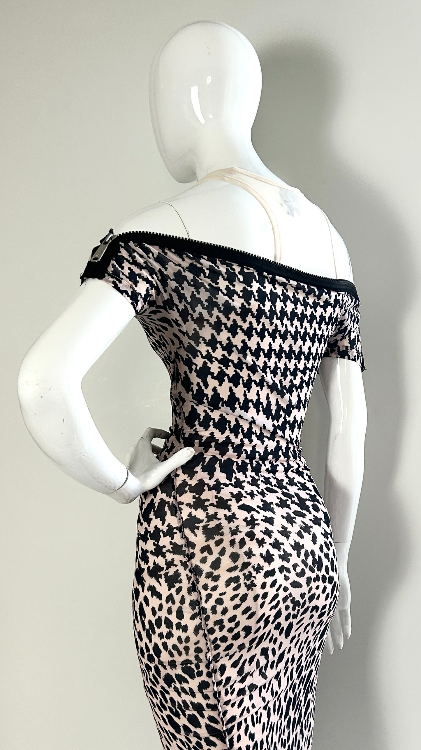 MCQ abstract houndstooth dress