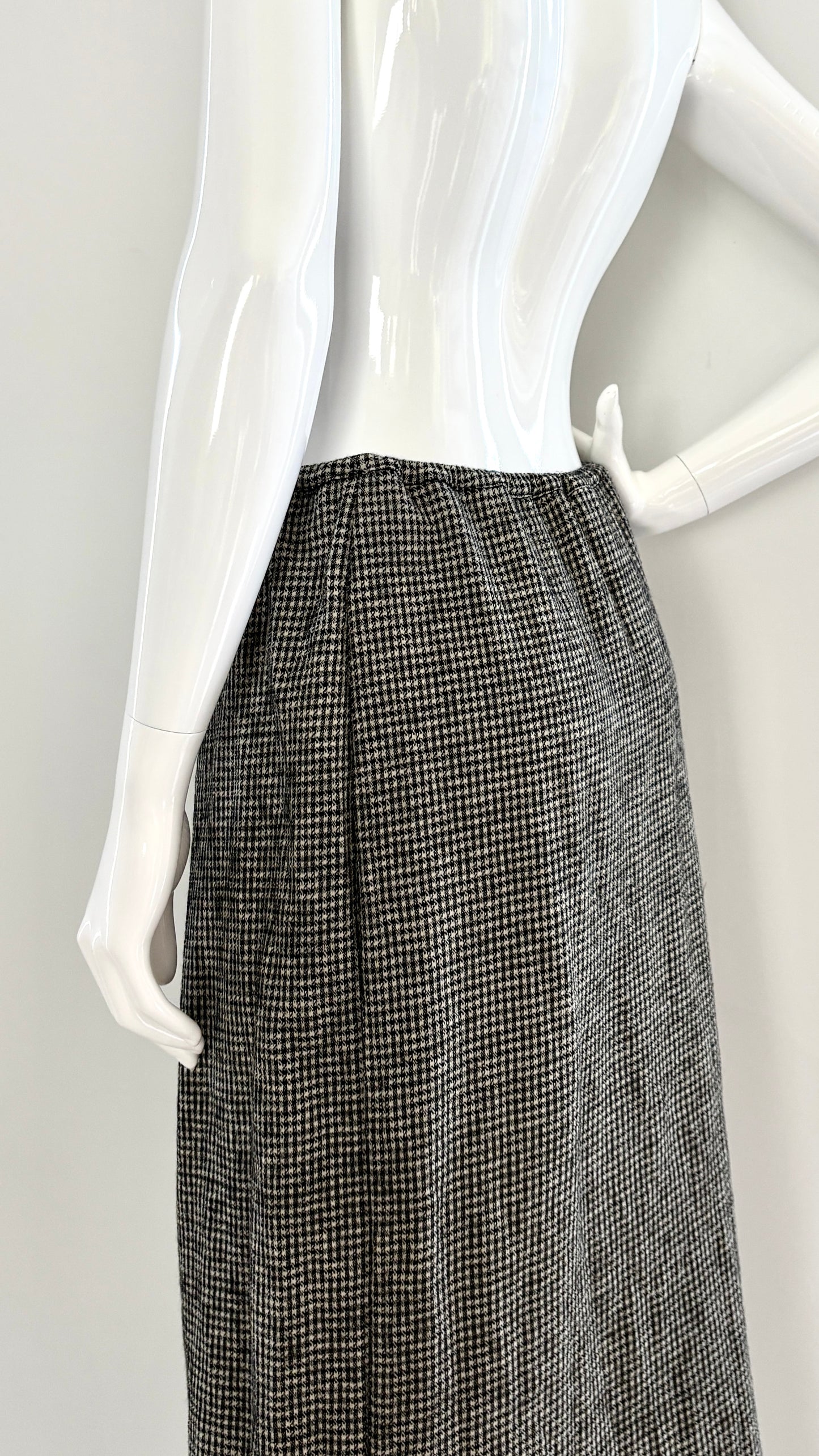 Comme des Garcons tricot mini houndstooth skirt with elasticated waist