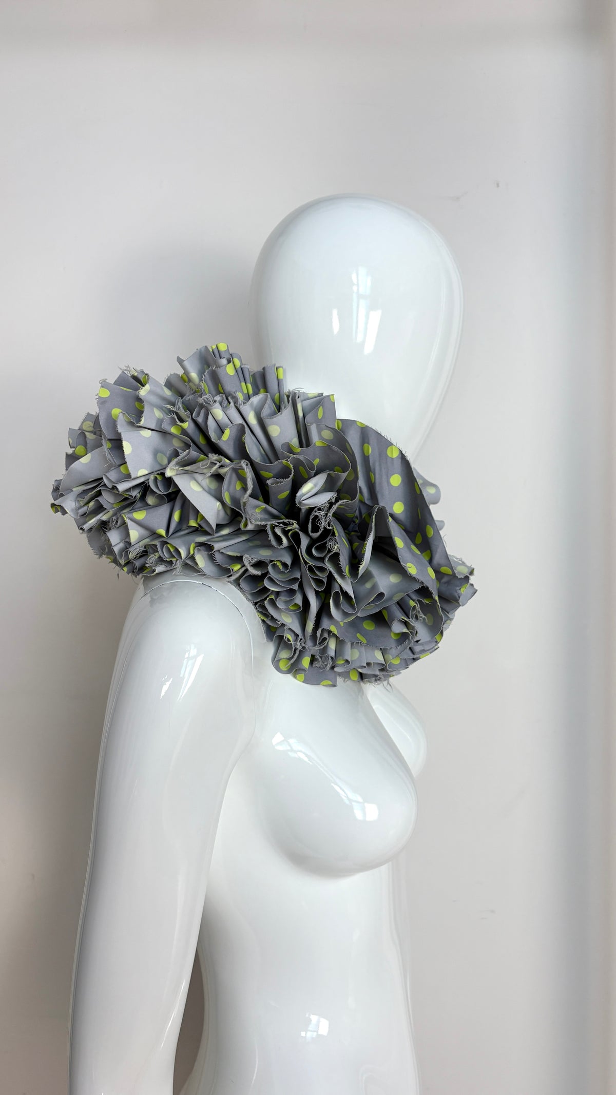 Junya Watanabe S/S 2000 waterproof ruffle collar