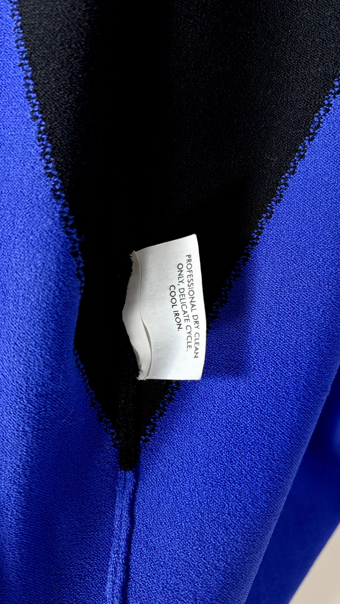 Alexander McQueen Resort 2010 pinwheel knitted dress