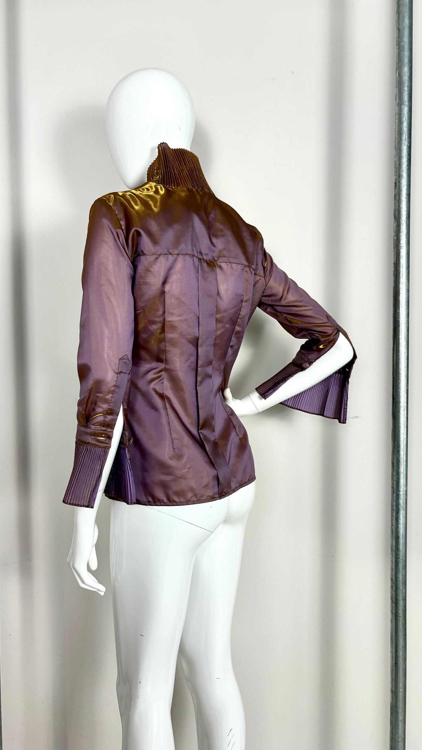 Romeo Gigli strobe effect blouse with pleated collar/cuffs