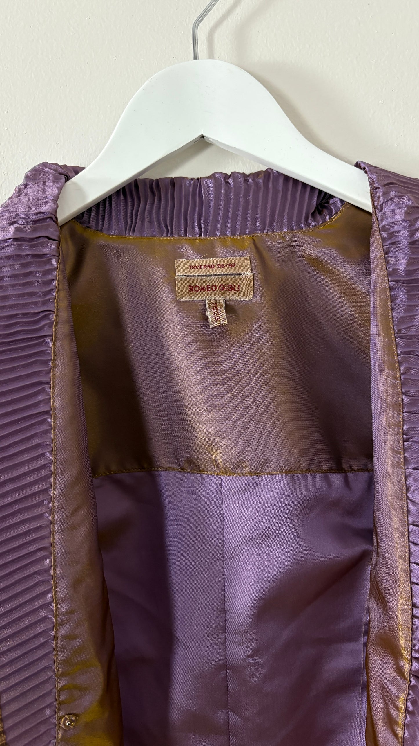 Romeo Gigli strobe effect blouse with pleated collar/cuffs