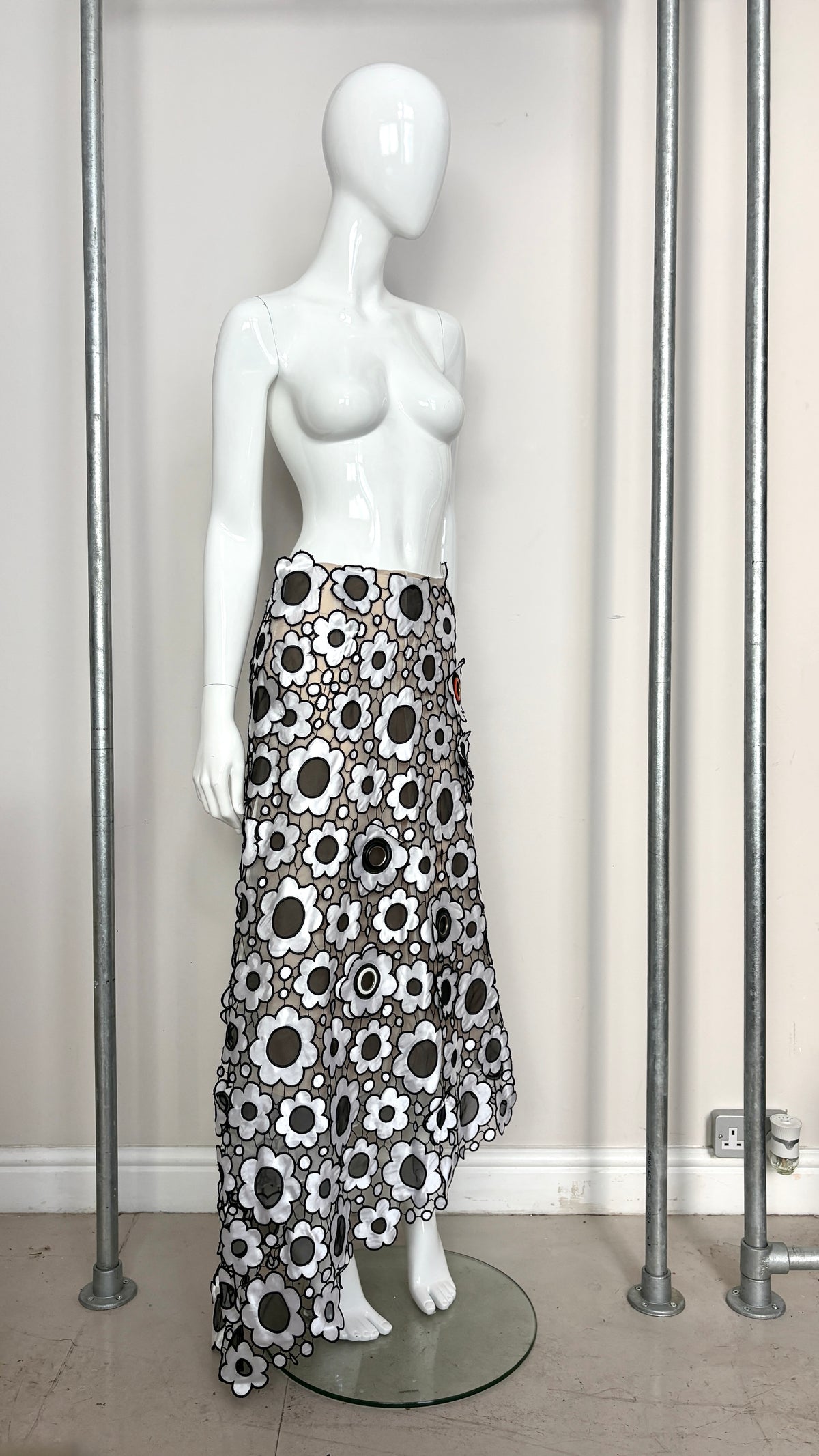 Christopher Kane S/S 2017 floral cutout skirt