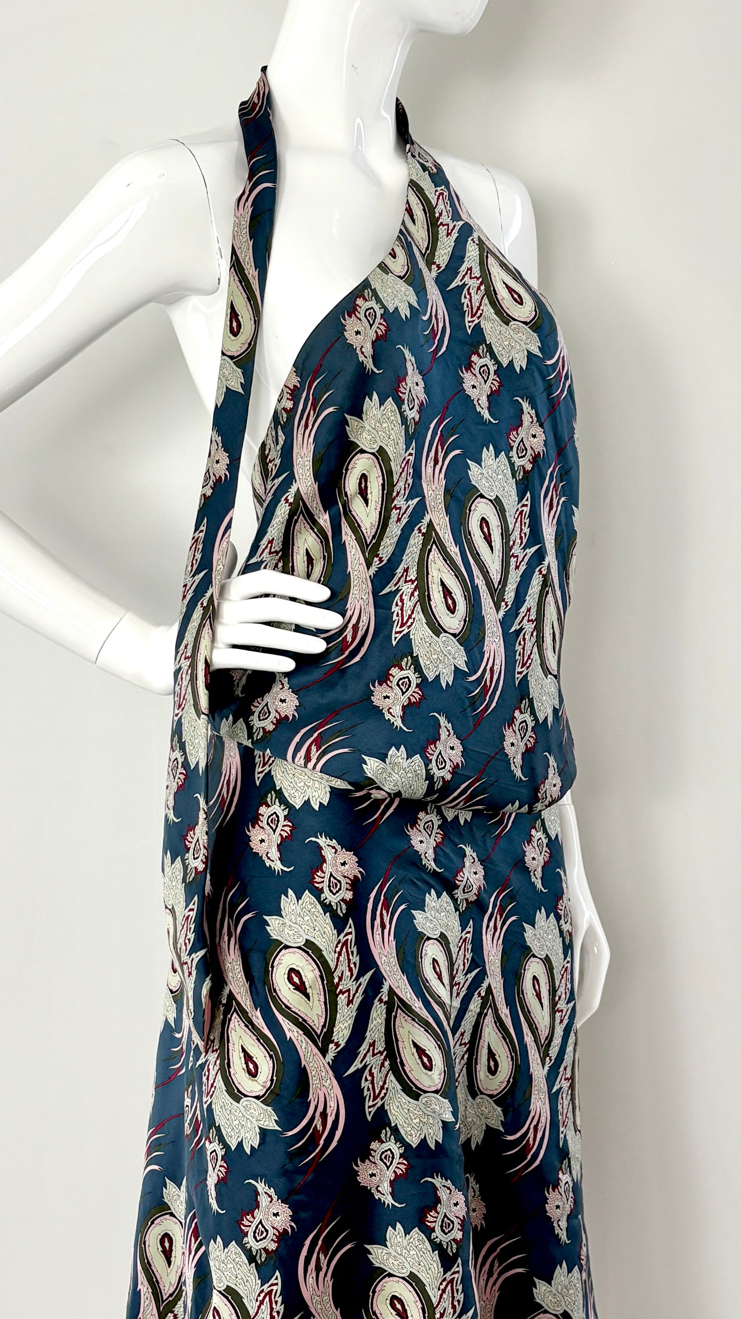 Alexander McQueen S/S 2001 'VOSS' collection paisley print tie dress