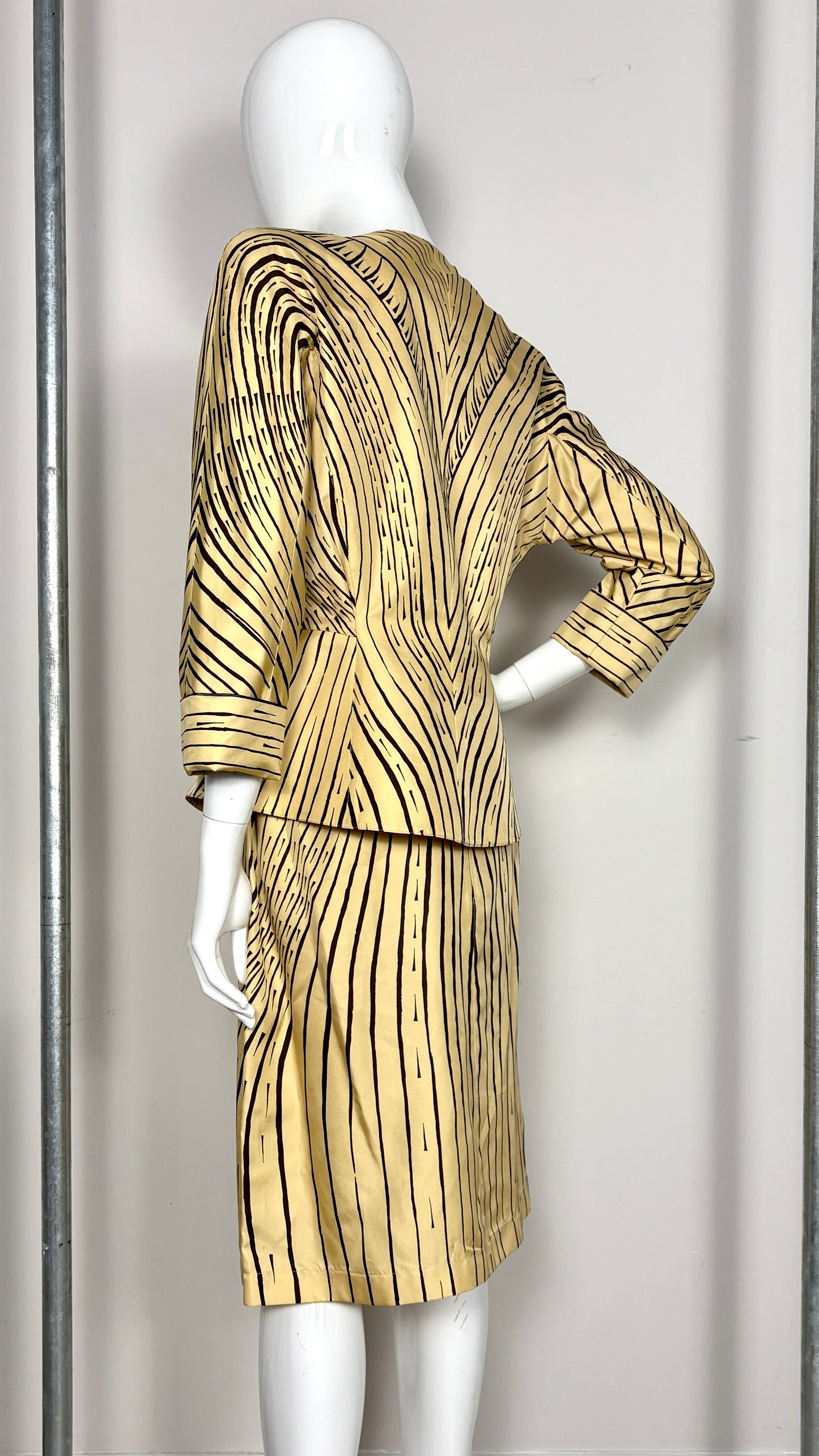 Thierry Mugler abstract print suit