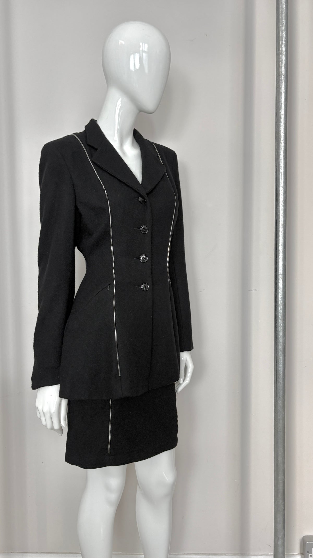 Richmond Cornejo zip detail suit