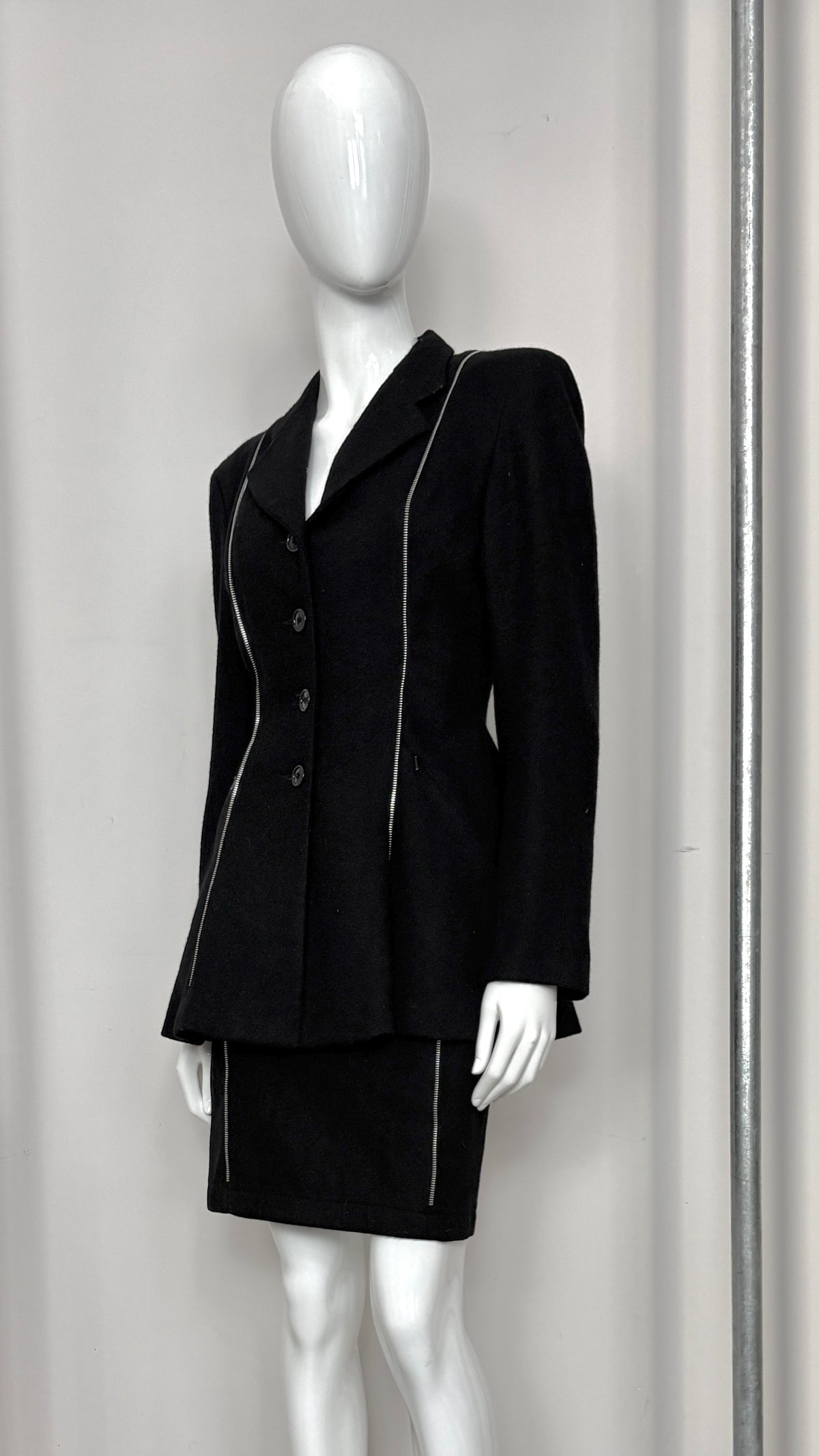 Richmond Cornejo zip detail suit