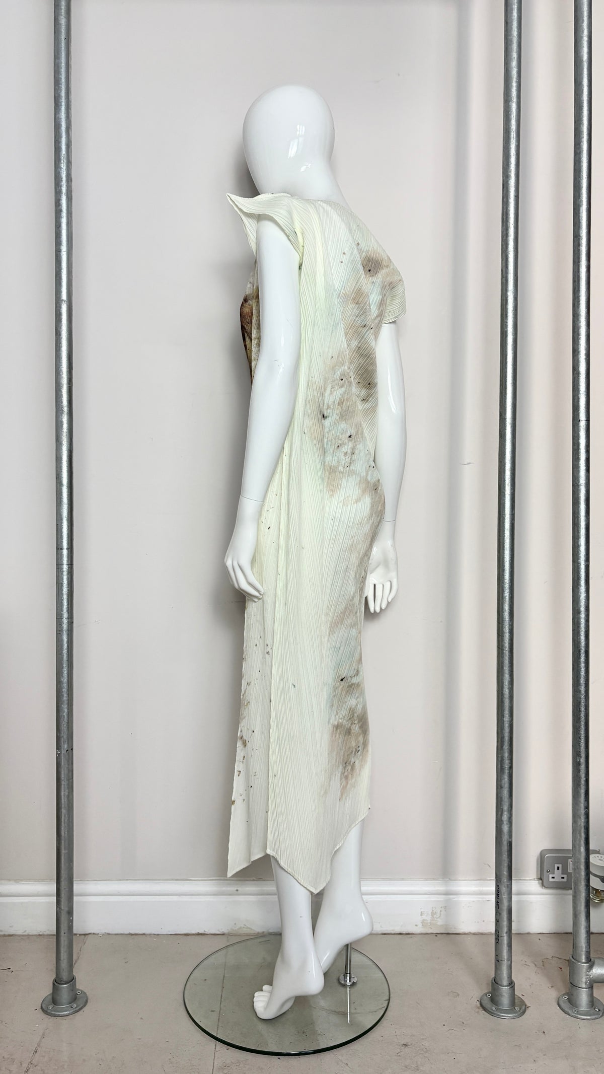 Issey Miyake Guest artist series No. 4 1998 Cai Guo-Qiang 'dragon explosion'