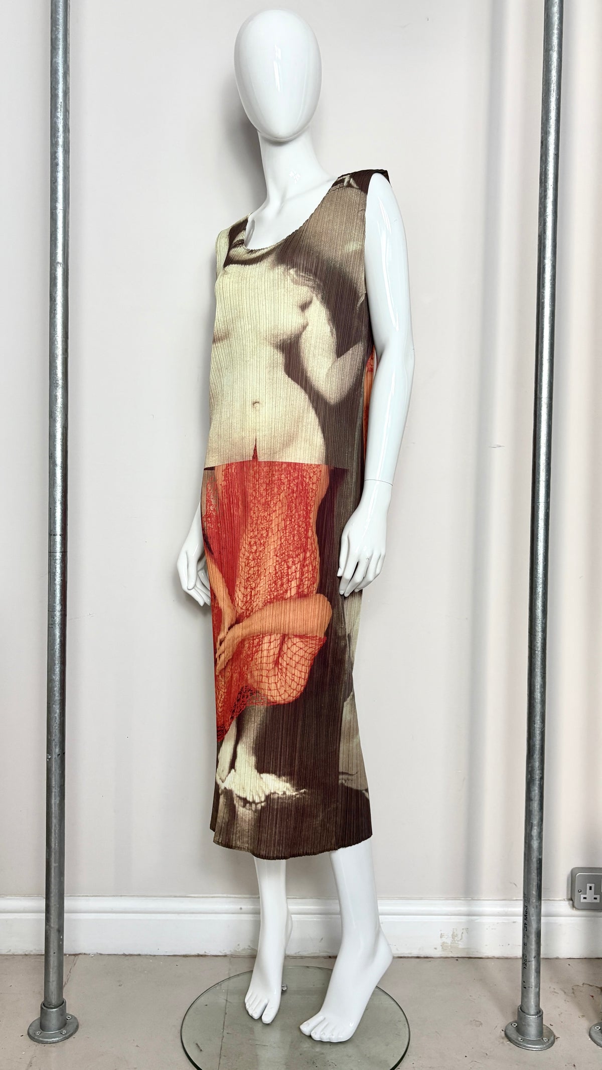 Issey Miyake Guest artist series No.1 Yasumasa Morimura 'Daughters of art history'