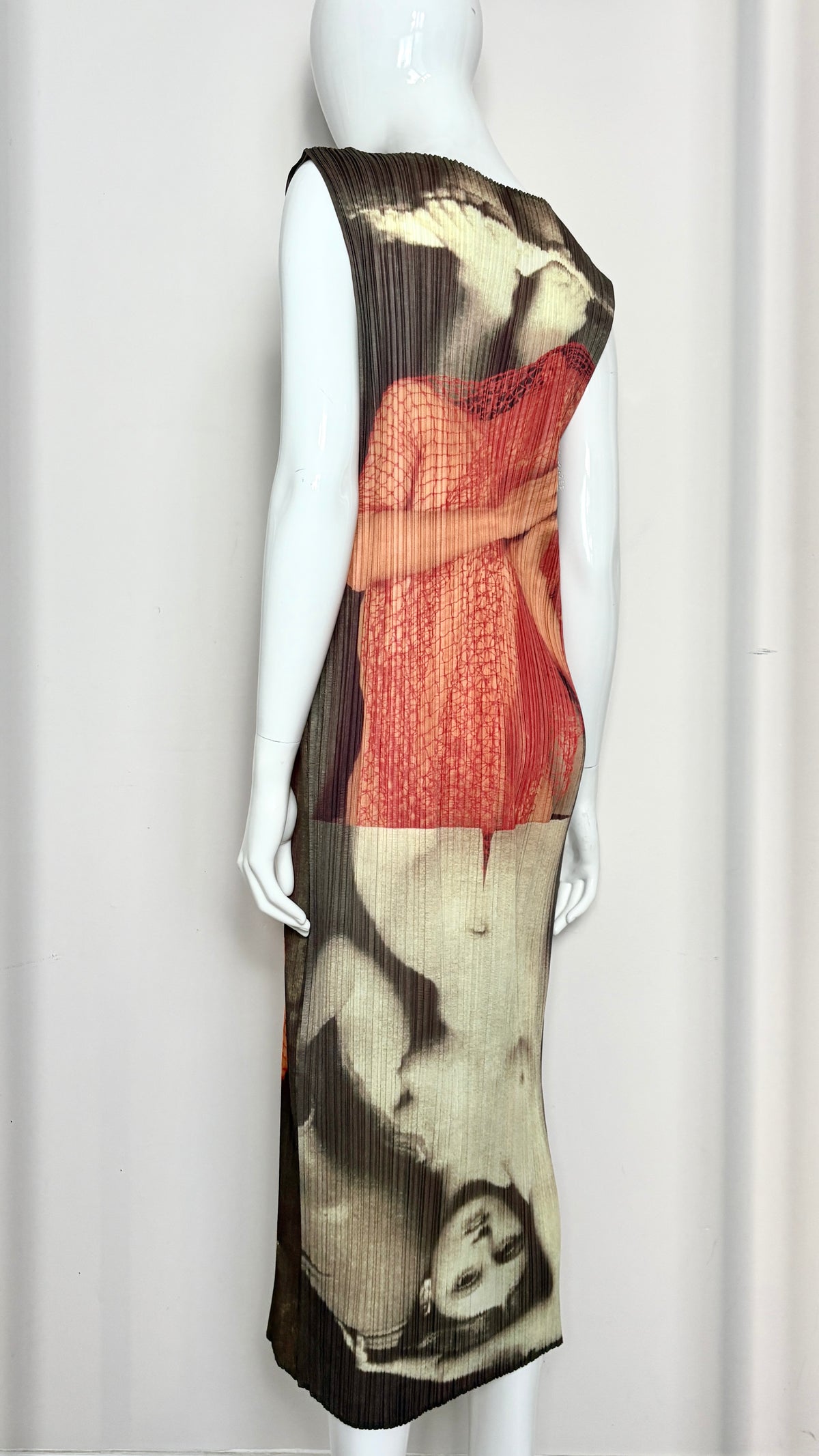 Issey Miyake Guest artist series No.1 Yasumasa Morimura 'Daughters of art history'