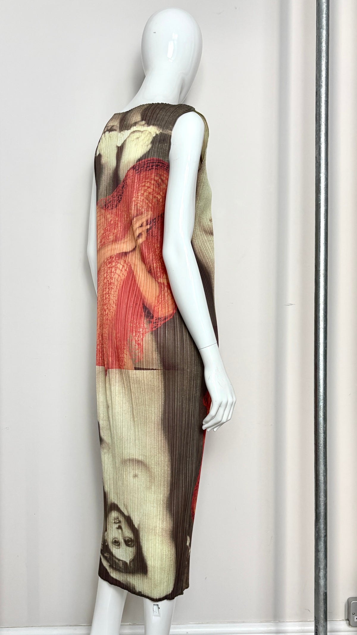 Issey Miyake Guest artist series No.1 Yasumasa Morimura 'Daughters of art history'