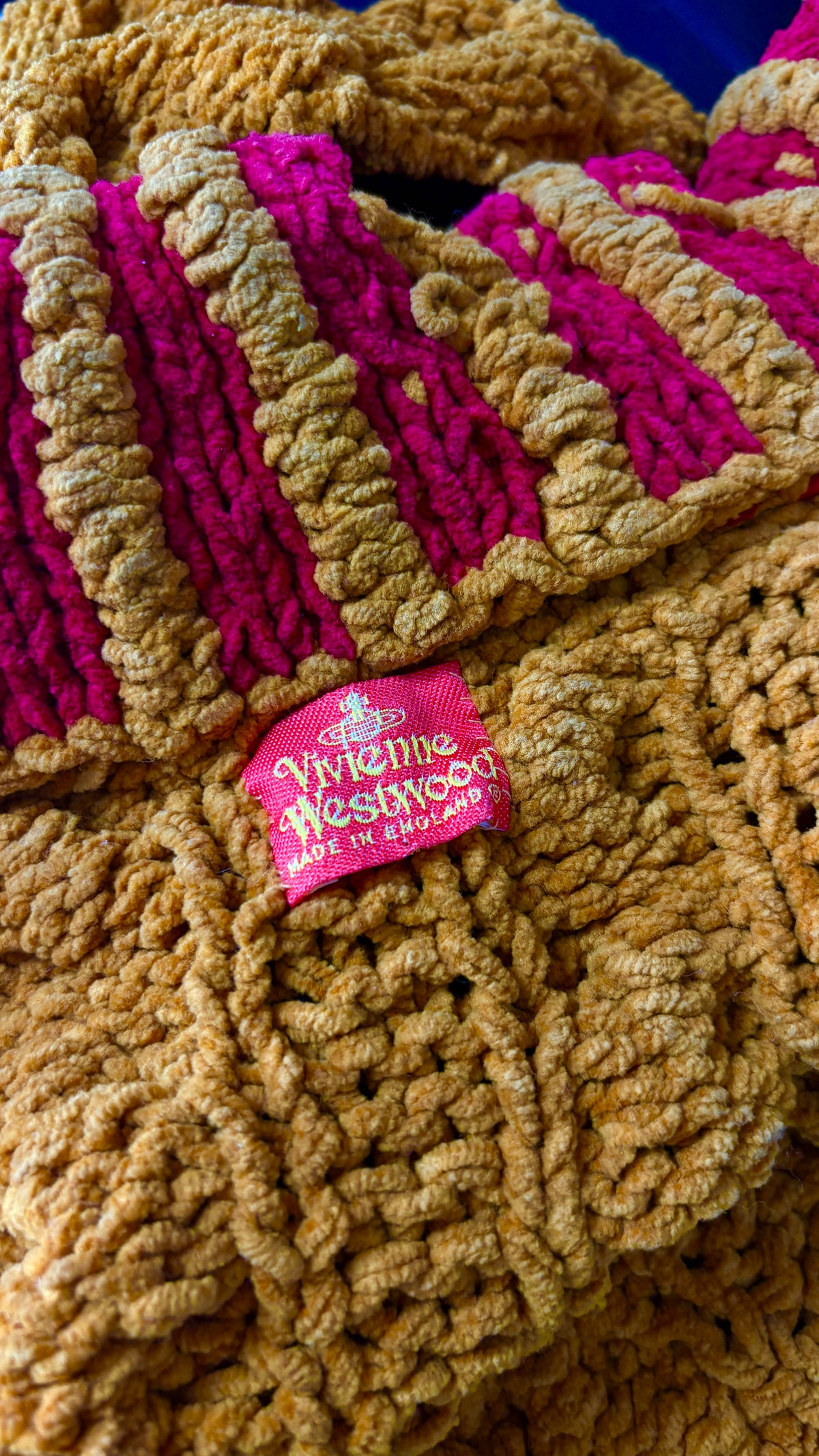 Vivienne Westwood S/S 1991 menswear cut and slash/pitti uomo chenille knitted slash jacket